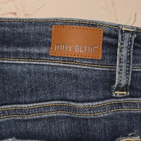 Judy Blue Boyfriend Fit Medium Wash Stretch Distressed Jeans Size 11/30 JB82328 - Picture 9 of 15